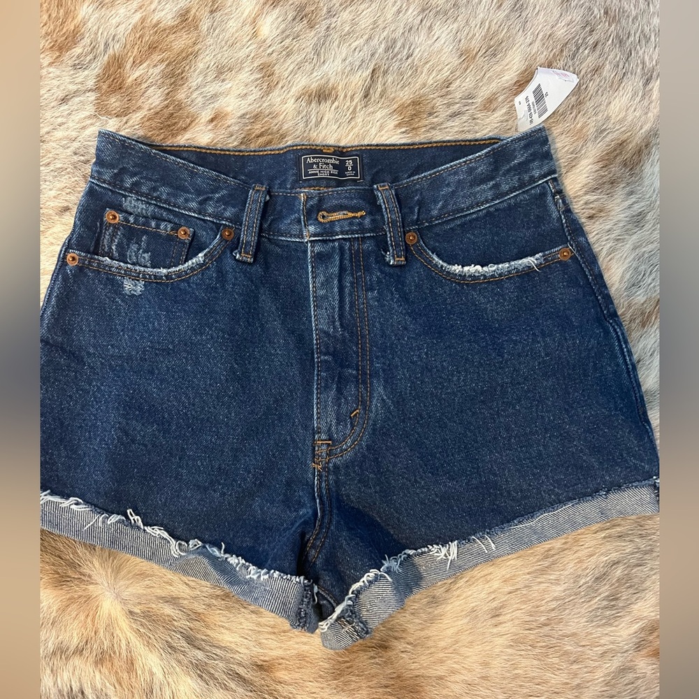 Abercrombie & Fitch Annie High Rise Shorts